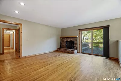 95 Parkway South, New London, CT 06320 - Photo 14