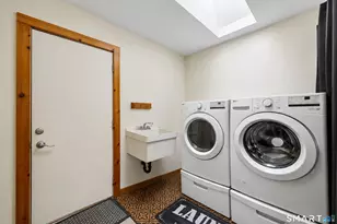95 Parkway S, New London, CT 06320 - Photo 22