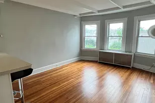 53 Davis Ave, Bridgeport, CT 06605 - Photo 2
