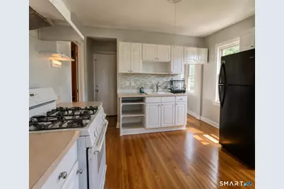 53 Davis Avenue, Bridgeport, CT 06605 - Photo 2