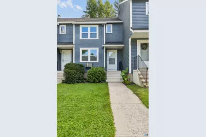 418 Greens Loop, Cheshire, CT 06410 - Photo 2