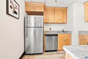 196 Crown St, New Haven, CT 06510 - Photo 8