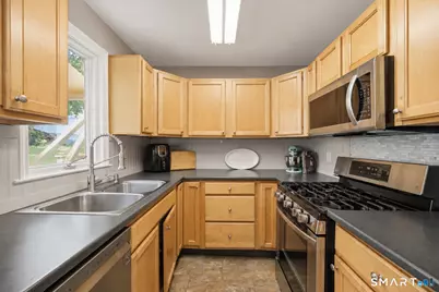 13 Terre Haute Road, Danbury, CT 06810 - Photo 6