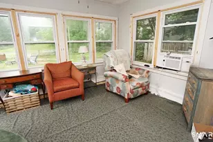 39 Grove St, Wallingford, CT 06492 - Photo 8