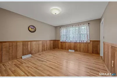 19 Sheffield Road, North Haven, CT 06473 - Photo 14