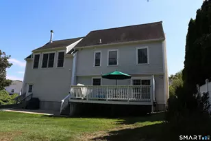 35 Sherwood Pl, Fairfield, CT 06890 - Photo 12