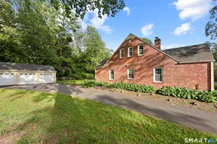 26 Fernbel Ln, West Hartford, CT 06107 - Photo 32
