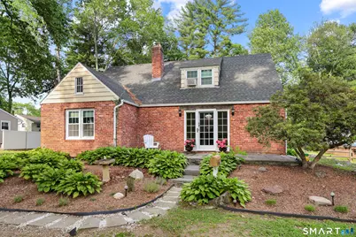 26 Fernbel Lane, West Hartford, CT 06107 - Photo 1