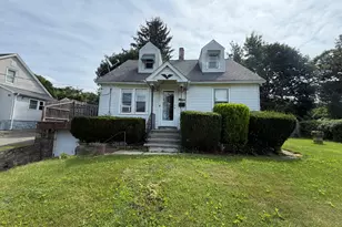 33 Amherst St, Torrington, CT 06790 - Photo 2