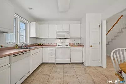 26 Village Court #26, Wilton, CT 06897 - Photo 18