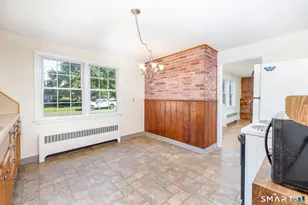 73 Circle Dr, Windsor Locks, CT 06096 - Photo 4