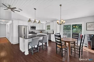 24 Thimble Farms Rd, Branford, CT 06405 - Photo 4