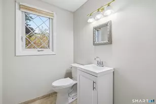 18 Northbrook Ct, East Hartford, CT 06108 - Photo 18