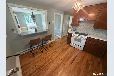 905 Plymouth Street, Windsor, CT 06095 - Photo 4