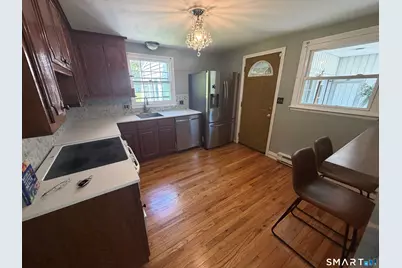 905 Plymouth Street, Windsor, CT 06095 - Photo 10