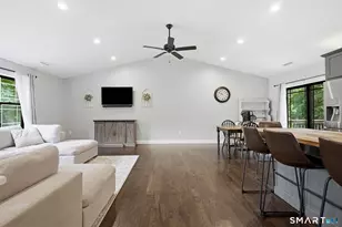 11 Booth Rd, Enfield, CT 06082 - Photo 10
