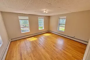 25 Center St, Milford, CT 06460 - Photo 6
