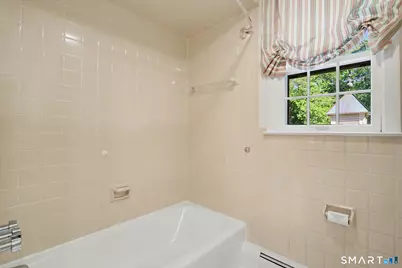 2190 Huntington Turnpike, Trumbull, CT 06611 - Photo 28