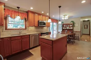 50 Carriage Dr Ext, Clinton, CT 06413 - Photo 4