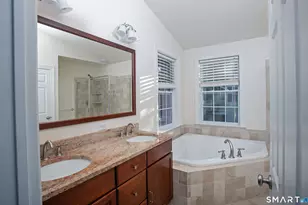 27 Warrington Round, Danbury, CT 06810 - Photo 14