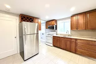 278 Willow St, Waterbury, CT 06710 - Photo 1