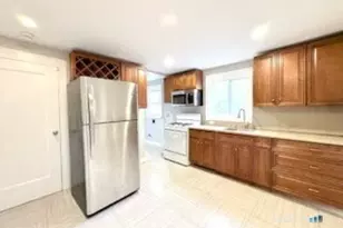 278 Willow St, Waterbury, CT 06710 - Photo 1