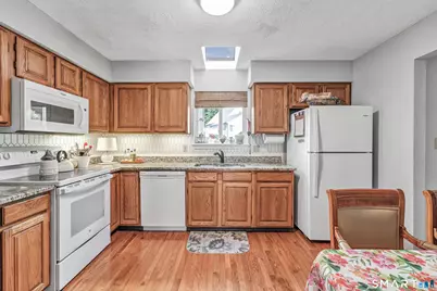30 Ivy Grove Court #30, Shelton, CT 06484 - Photo 8