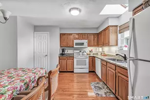 30 Ivy Grove Ct, Shelton, CT 06484 - Photo 6