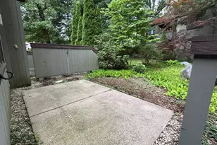 3 Willow Ln, Avon, CT 06001 - Photo 2