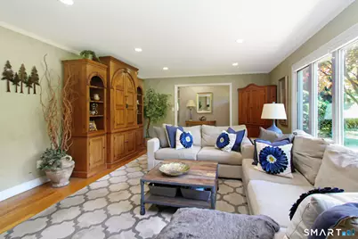 21 Twin Circle Drive, Trumbull, CT 06611 - Photo 8