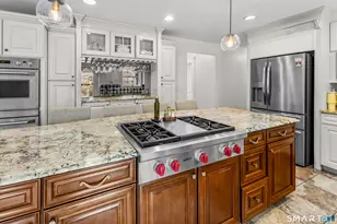 205 Country Club Rd, Waterbury, CT 06708 - Photo 10
