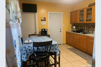 38 Ives Street, Waterbury, CT 06704 - Photo 4