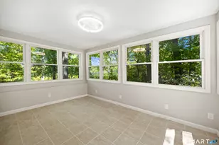 1044 Dunbar Hill Rd, Hamden, CT 06514 - Photo 6