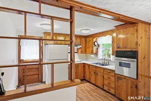 72 Steele Rd, Enfield, CT 06082 - Photo 8