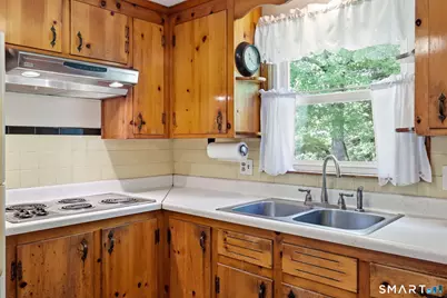 72 Steele Road, Enfield, CT 06082 - Photo 14