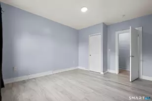 65 Drake St, Waterbury, CT 06704 - Photo 10