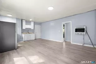 65 Drake St, Waterbury, CT 06704 - Photo 6