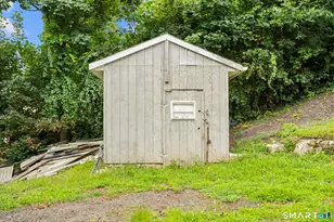 65 Drake St, Waterbury, CT 06704 - Photo 28