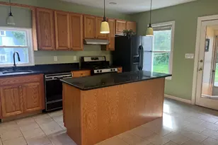 18 Summit St, Derby, CT 06418 - Photo 4