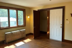 10 Erin St, Middletown, CT 06457 - Photo 4