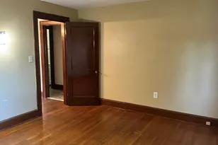 10 Erin St, Middletown, CT 06457 - Photo 8