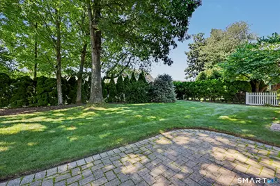 52 Oak Ridge Lane, Milford, CT 06461 - Photo 2