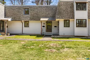 42 Northampton Ln, Plainville, CT 06062 - Photo 2