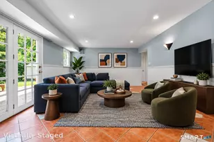 27 Amherst Pl, Stamford, CT 06902 - Photo 22