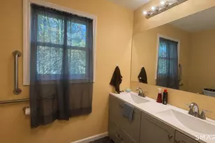 1165 Enfield St, Enfield, CT 06082 - Photo 18