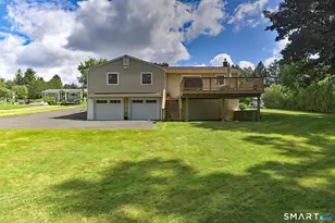 133 Algin Dr, Middlebury, CT 06762 - Photo 2