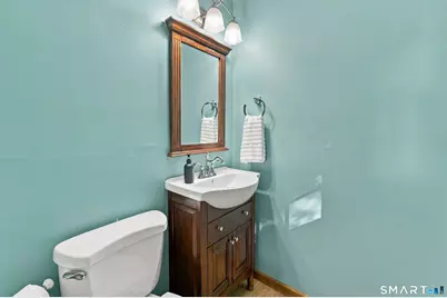 102 Clarendon Terrace, Newington, CT 06111 - Photo 20