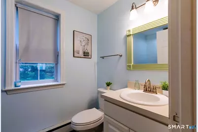 28 Duke Road, Manchester, CT 06042 - Photo 10
