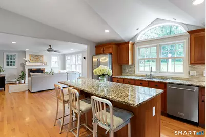 49 Glenbrook Road, West Hartford, CT 06107 - Photo 12