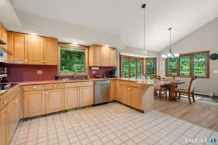 65 Cottage St, Monroe, CT 06468 - Photo 16